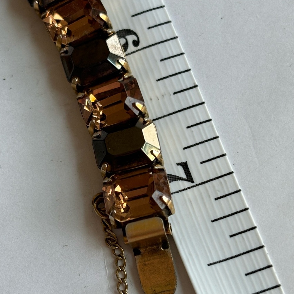 Copper color tennis bracelet/ large rhinestones / measures 7 in length/ … - Picture 3 of 6